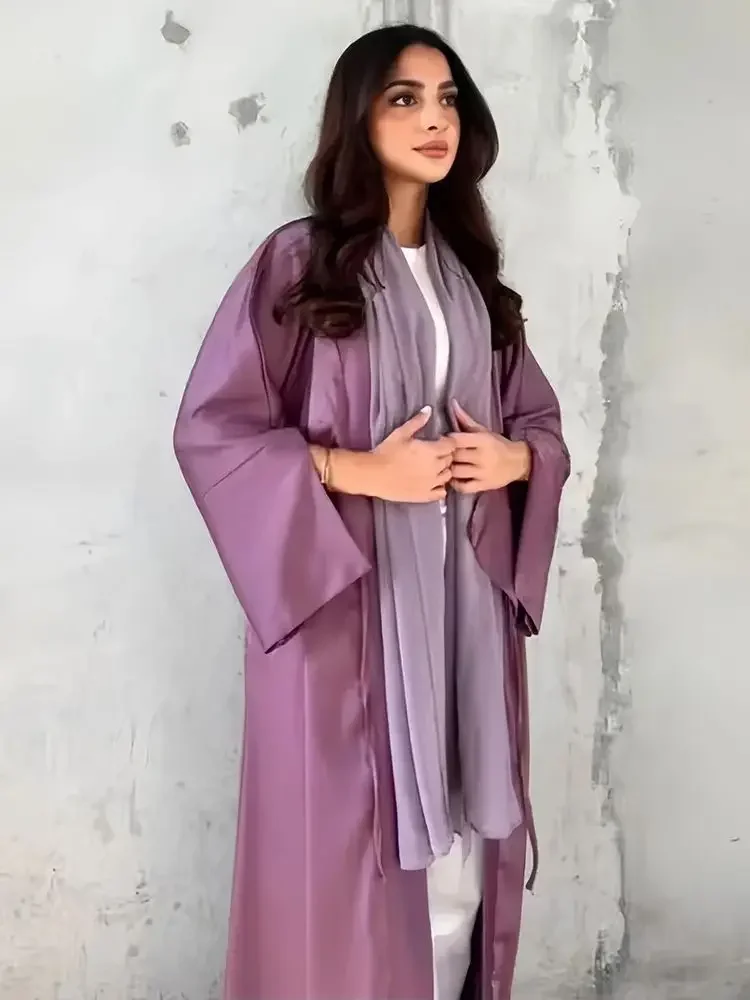 Abaya-Kimono satin rose luxe Dubai Maroc	modeste elegant - image de produit 5